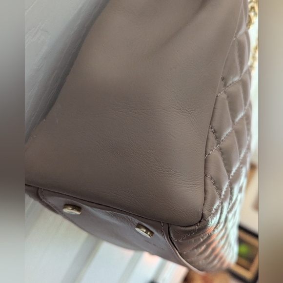 Authentic Anna Paola Quilted Chain Strap Handbag - Picture 5 of 13